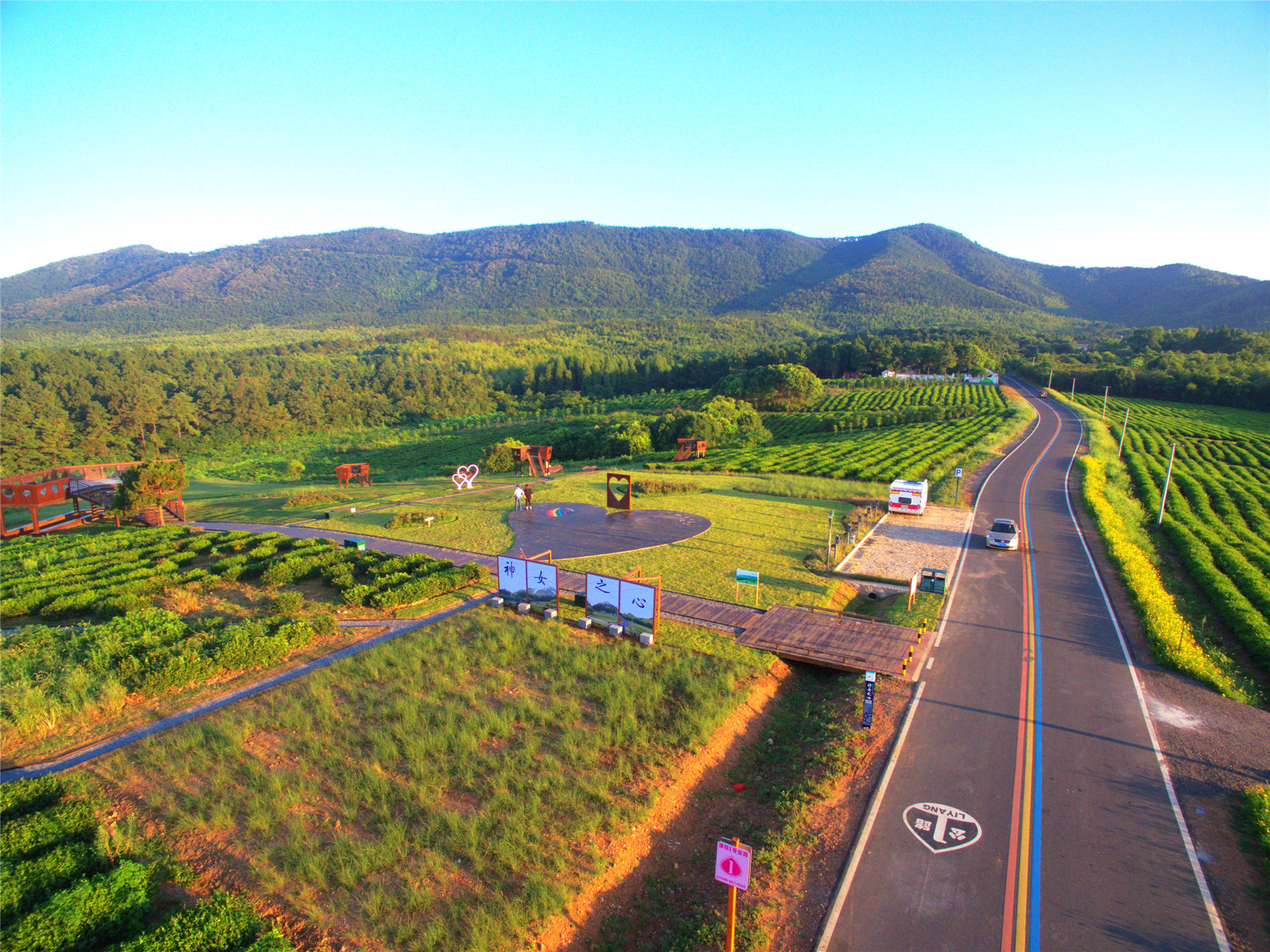 《鄉(xiāng)村建設(shè)項(xiàng)目庫建設(shè)指引（試行）》《鄉(xiāng)村建設(shè)任務(wù)清單管理指引（試行）》印發(fā)