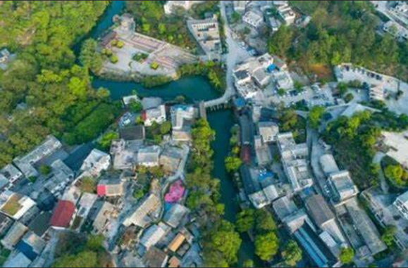近日，浙江省財(cái)政廳、浙江省生態(tài)環(huán)境廳發(fā)布公告，提前下達(dá)2025年省生態(tài)環(huán)境保護(hù)專(zhuān)項(xiàng)資金，本次下達(dá)資金6.8億元。